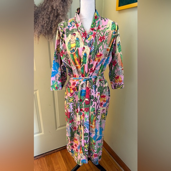 FREIDA KAHLO Print Kimono/Robe - Picture 4 of 15